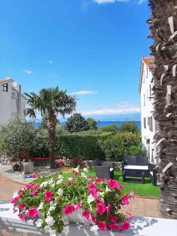 Guest House Katarina Malinska Exterior photo