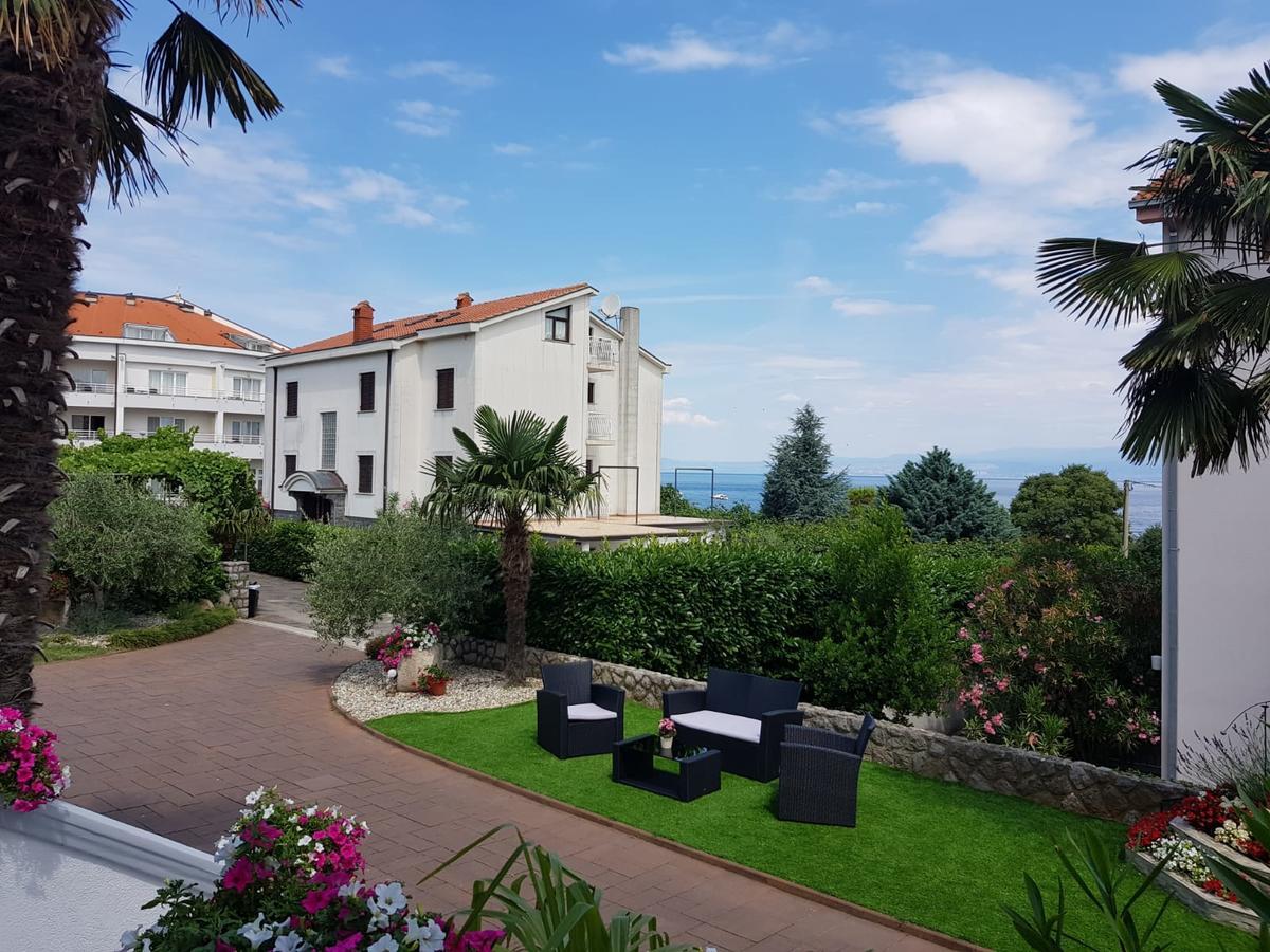 Guest House Katarina Malinska Exterior photo
